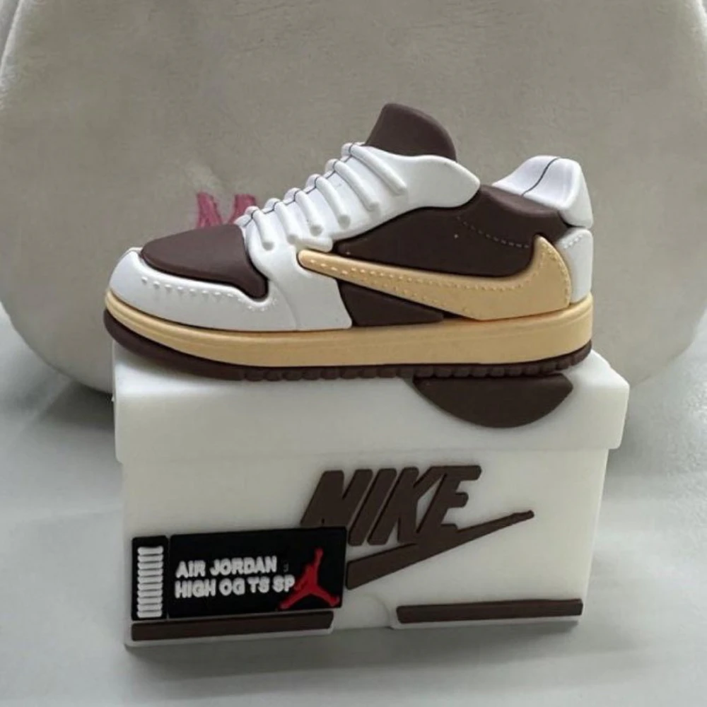 Cactus Court Drip Case Airpods - Mocha Brown Sneaker AirPods Cover