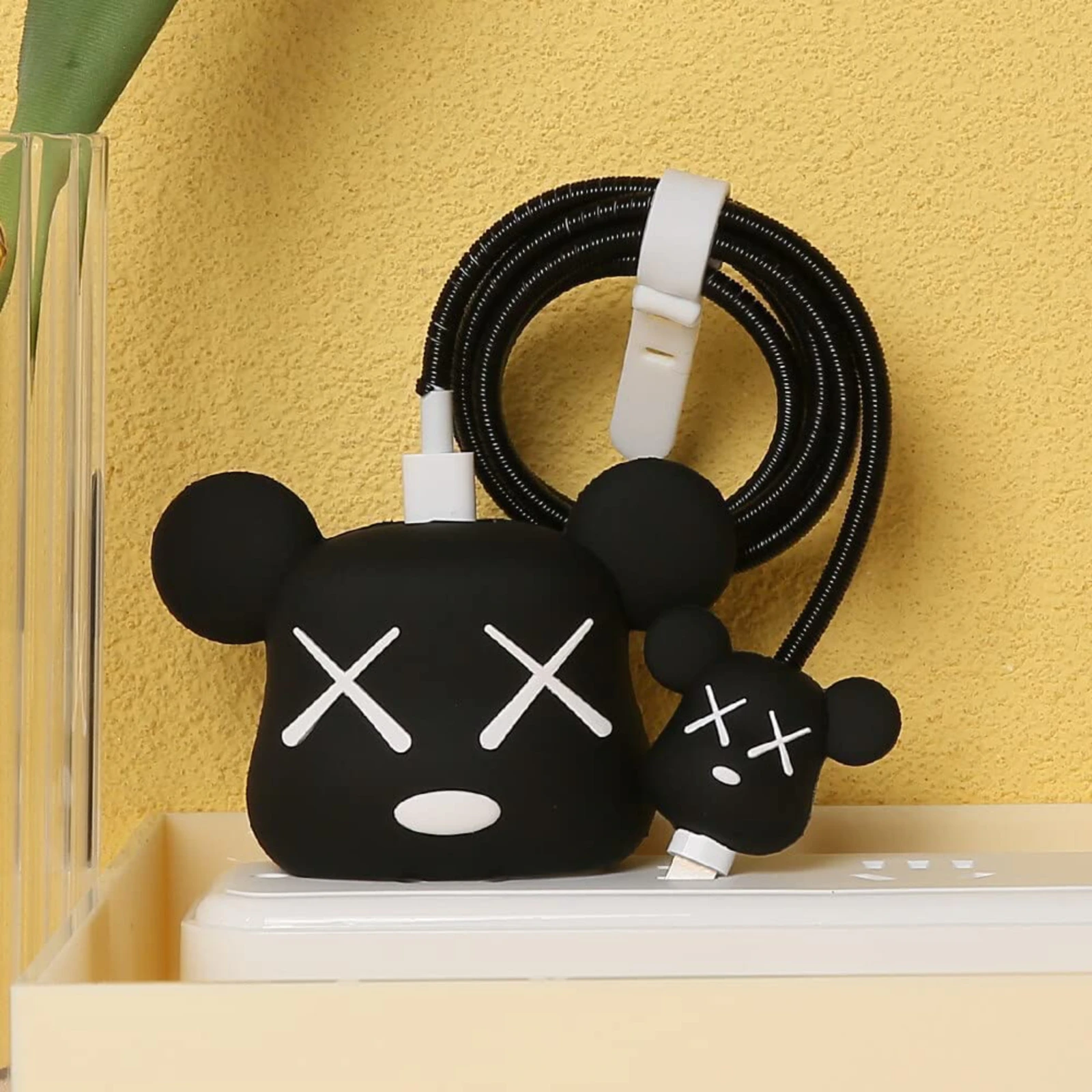 XoBear Edition - iPhone Charger Cover with Cable Protector